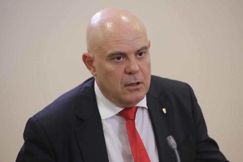 Прокуратурата ще си свърши работата независимо от всички други които