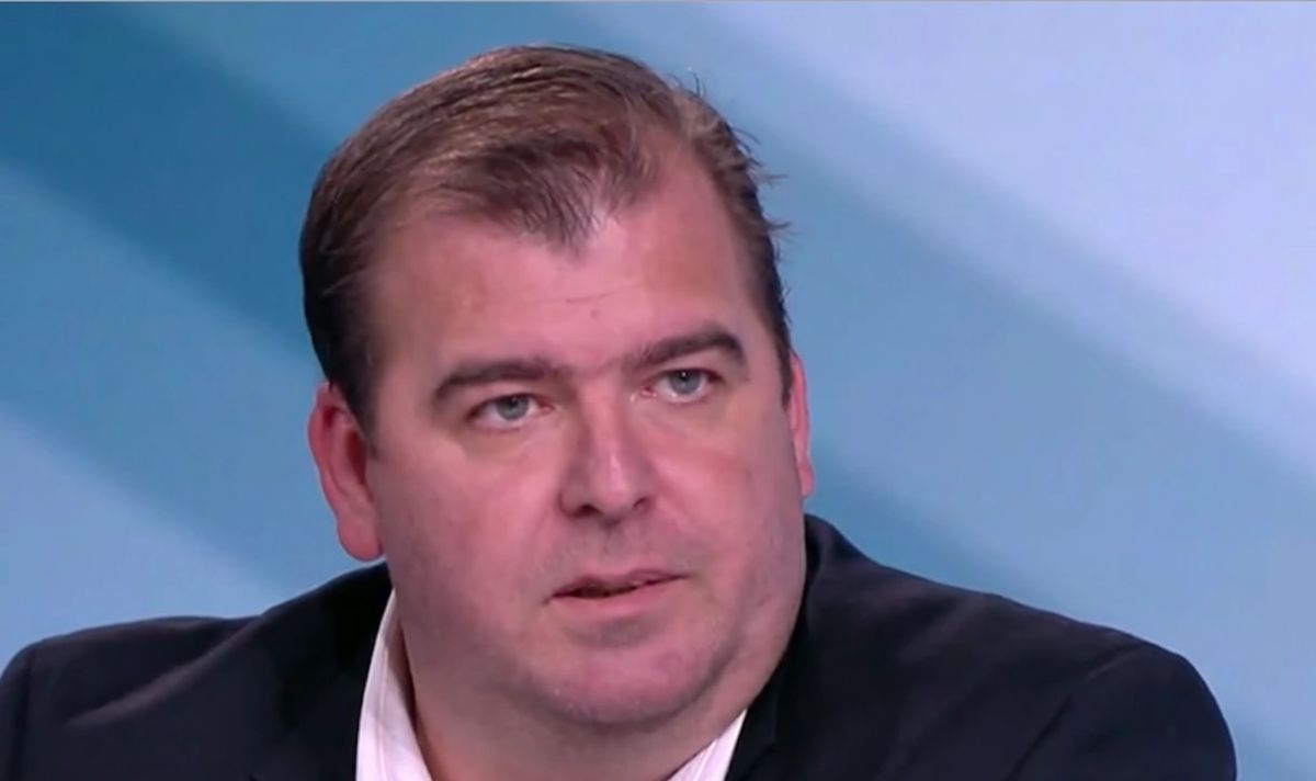 Още от първия ден на служебното правителство имаше тежки спорове