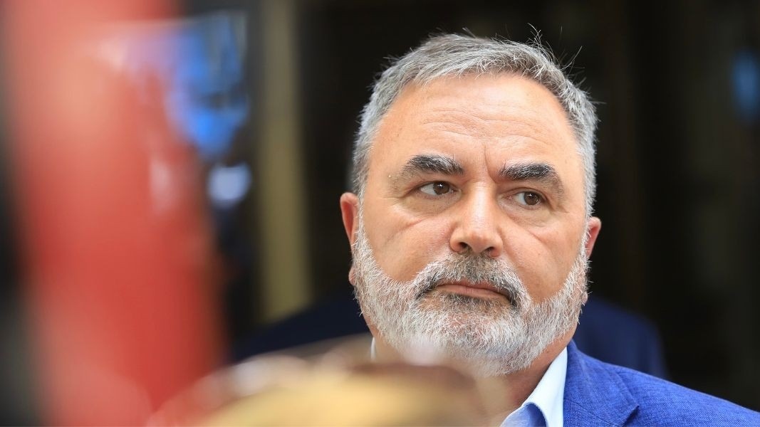 Грипът не започва с проблеми в гърлото или с кашлица