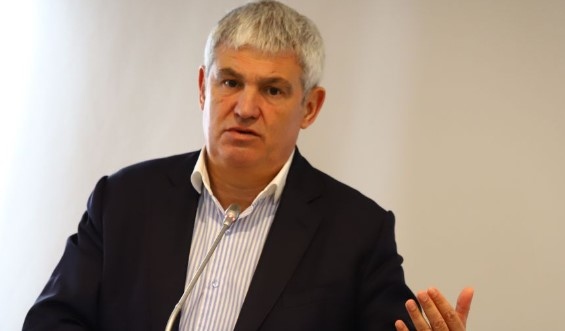 Синдикатите настояват за среща с президента Румен Радев и новите