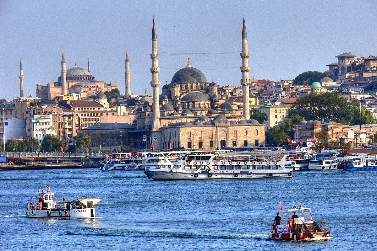 Турция вероятно ще привлече повече чуждестранни туристи и ще генерира