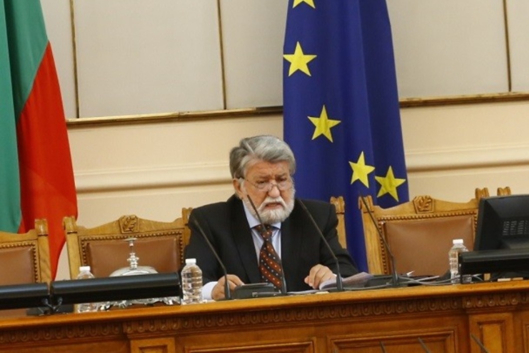 Ще опитаме още един ден дано разумът надделее над ината