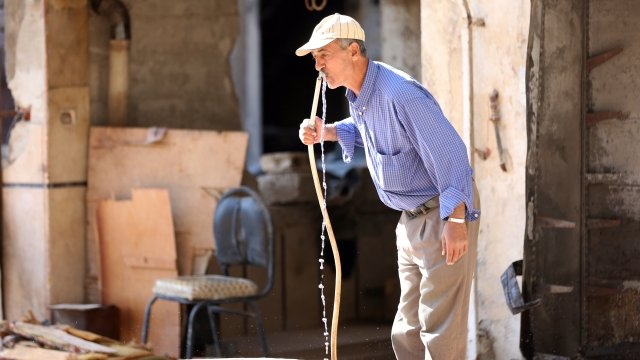 Дванайсет години война глад бедност разрушена инфраструктура в големи части