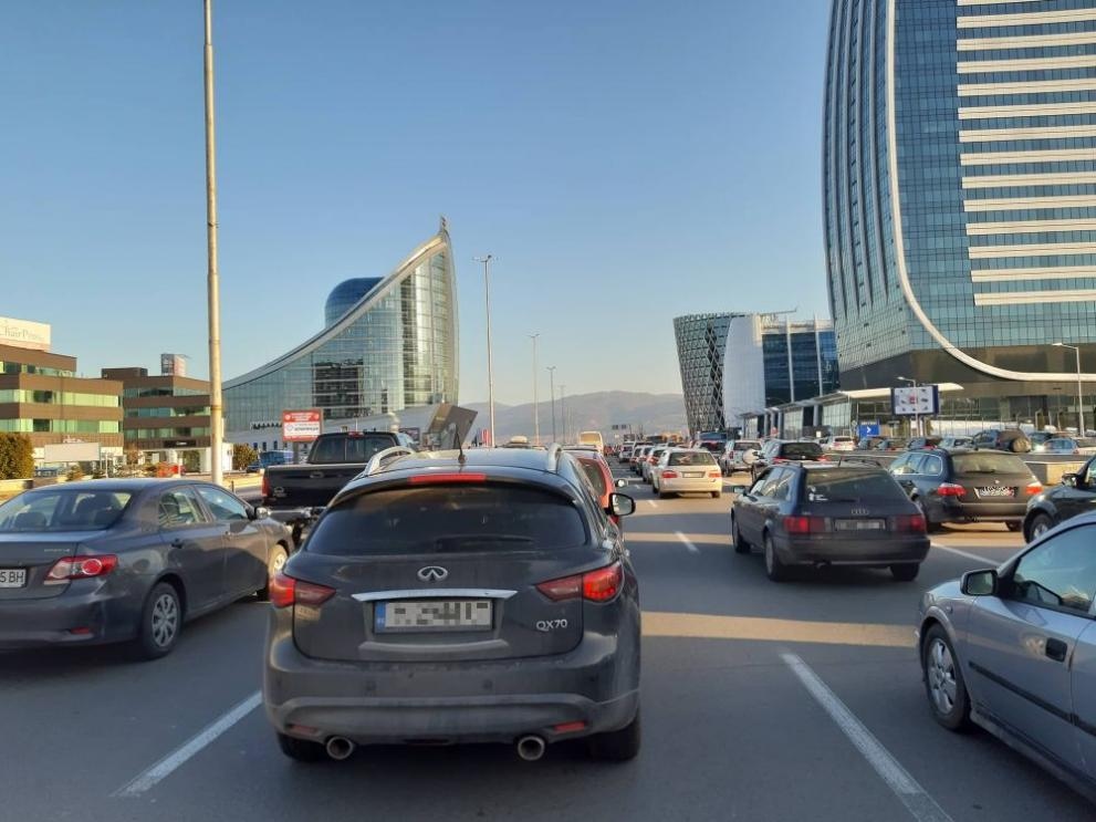Катастрофа блокира движението на Цариградско шосе в София Два автомобила