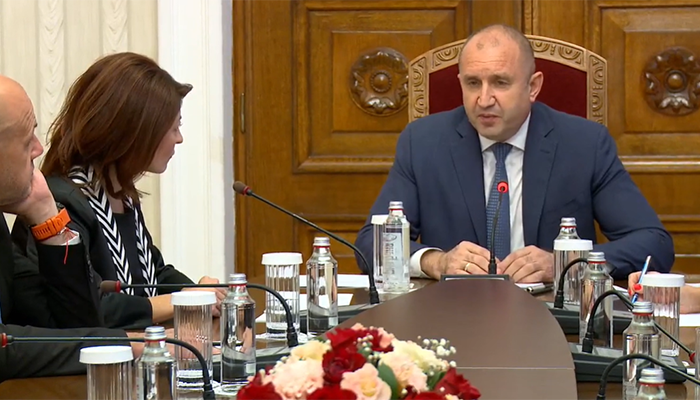 Президентът проведе консултации преди връчването на първия мандат за кабинет