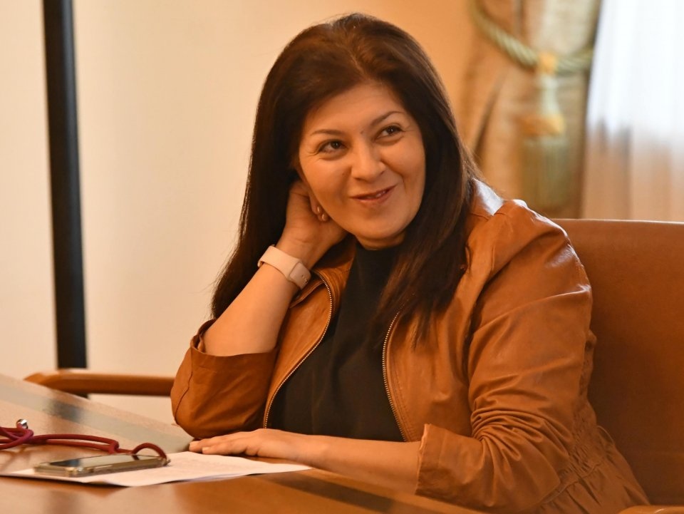 Пиарът на ГЕРБ Севделина Арнаудова е задържана незаконосъобразно а заповедта