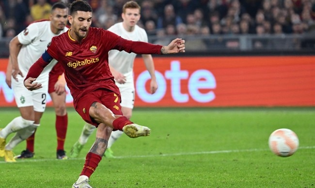 Рома обърна Лудогорец на Олимпико с две дузпи отменен гол