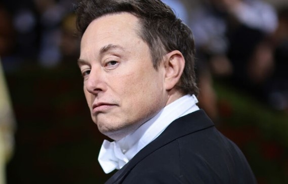 Илон Мъск днес ще започне да съкращава служители на Twitter