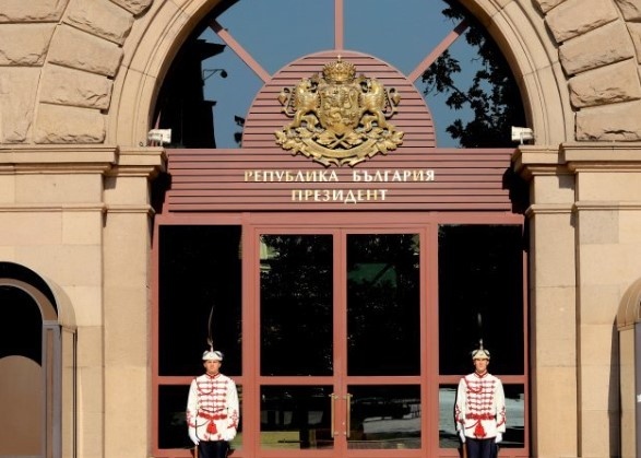 Президентът Румен Радев ще покани на консултации ПГ на Възраждане