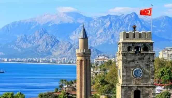 До края на август 2022 в Турция са пристигнали три