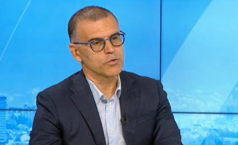 Служебното правителство да увеличи с постановление минималната работна заплата без