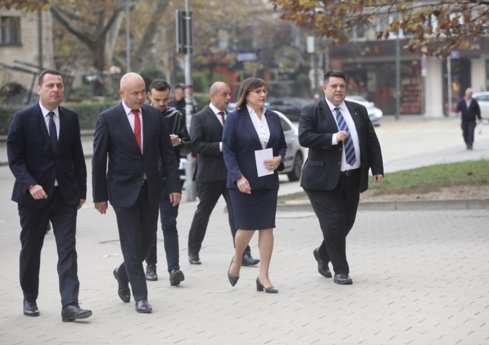 Президентът Румен Радев се срещна с представителите на парламентарната група