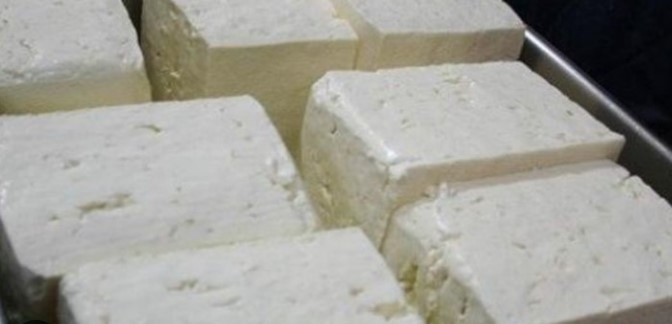 В сиренето на пазара у нас има твърде много вода