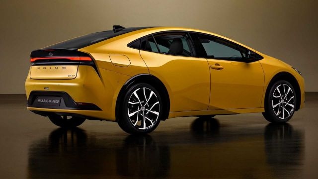 През вчерашния ден Toyota представи петото поколение на Prius с