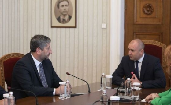 Шансовете за съставяне на редовно правителство явно съвсем се изпаряват