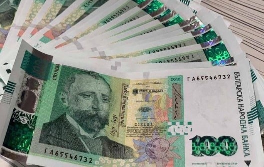 Над 2 милиона лева ще получат училищата които работят по