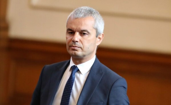 На 3 декември от 12 00 ч на пл Народно събрание