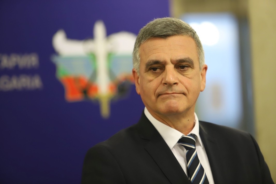 Лидерът на Български възход Стефан Янев коментира пред журналисти в