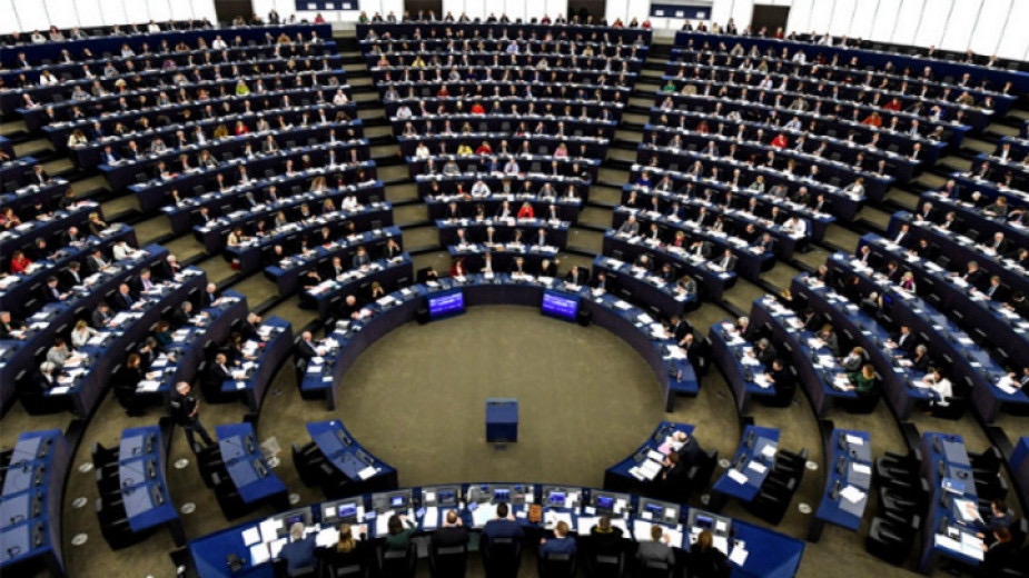 С огромно мнозинство евродепутатите приеха резолюция в която обявяват Русия