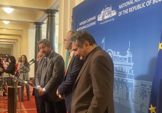 Демократична България приема със загриженост намерението на Продължаваме промяната да