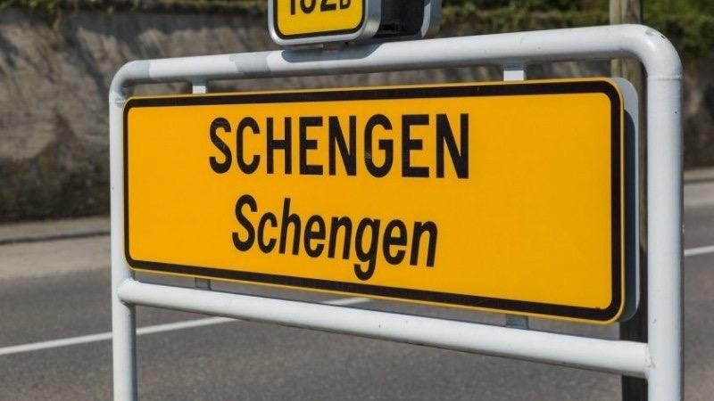 България и Румъния няма да се присъединят към Шенген тази година