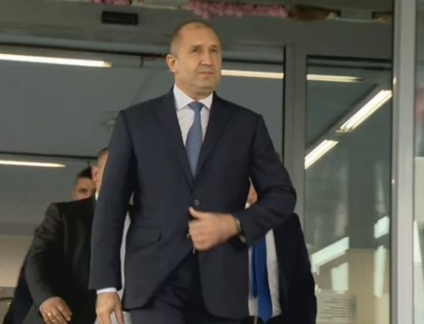 Ще връча първия мандат на най голямата по численост ПГ в