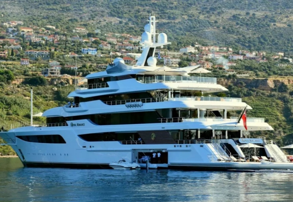 Яхта на стойност 200 млн долара собственост на кумеца на