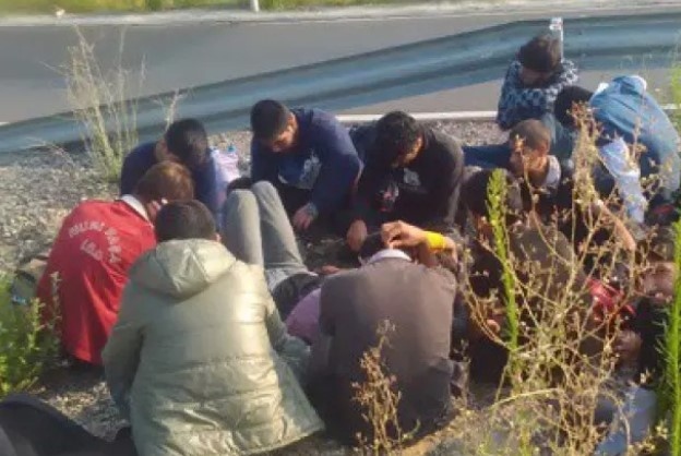 Задържана е нова група мигранти на АМ Тракия с 4 деца