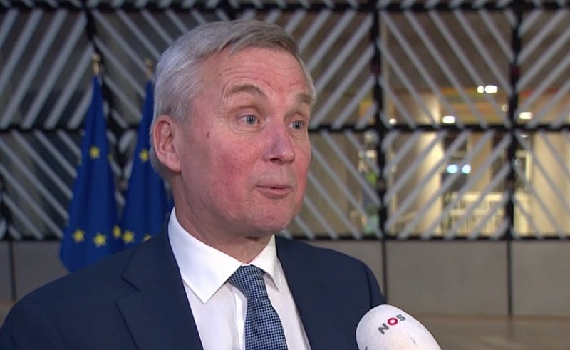 България трябва да приеме още закони и да започне да