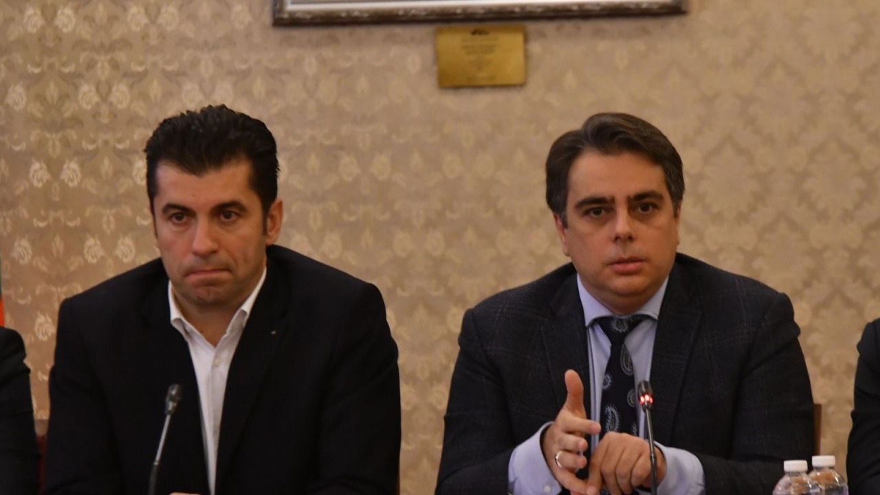 Бившият премиер и съпредседател на Продължаваме промяната Кирил Петков предупреди