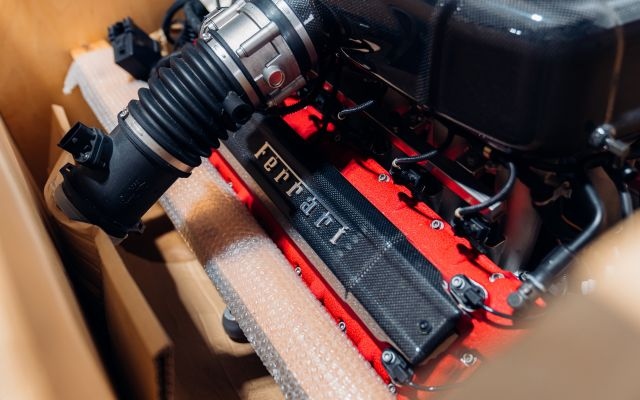 Хората които си търсят чисто нов двигател от Ferrari едва