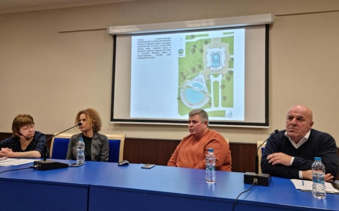 Мнозинството от присъствалите на общественото обсъждане подкрепиха разширението на Делфинариум