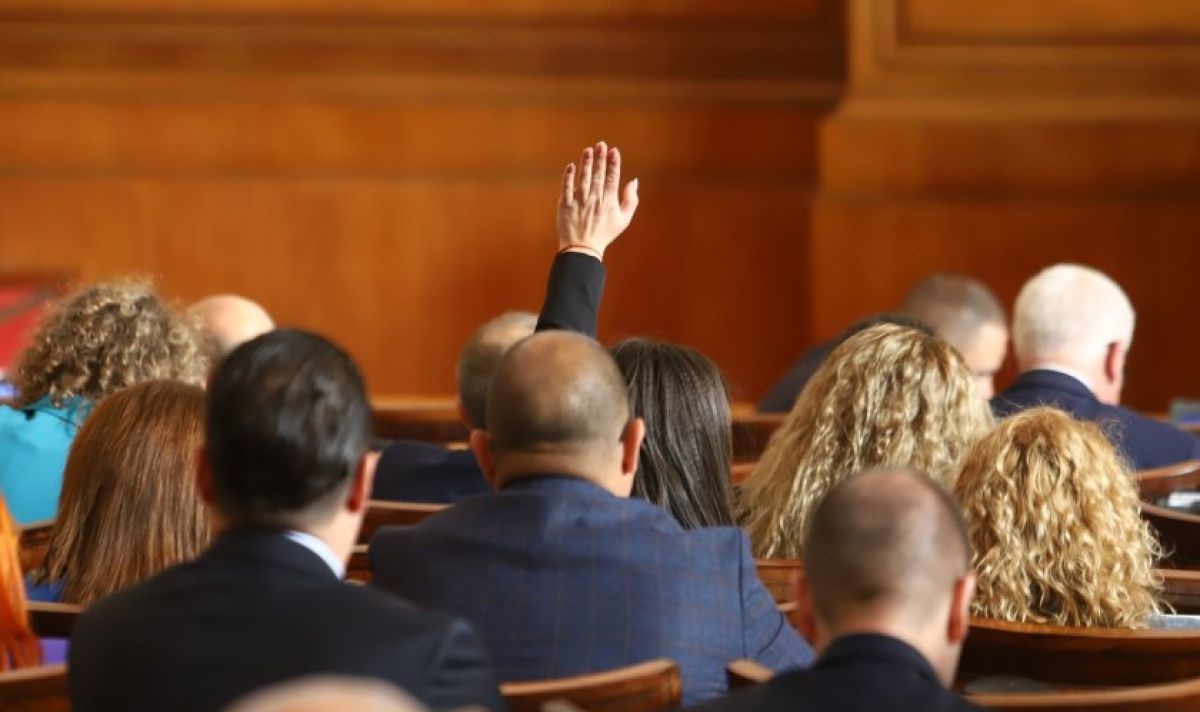 Депутатите гласуваха против проф Николай Габровски да заеме поста министър председател