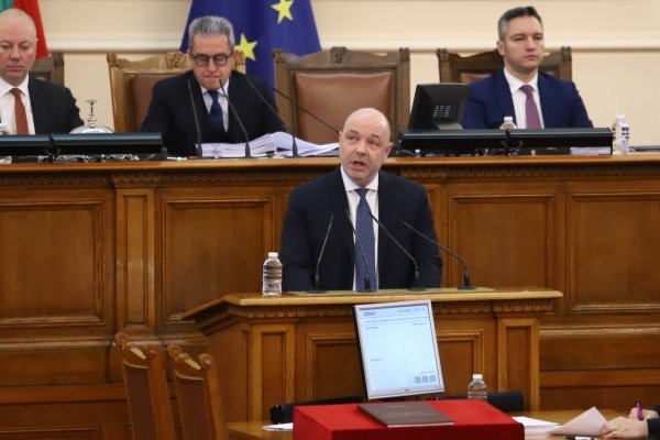 70 дни след изборите президентът и партиите успяха заедно да