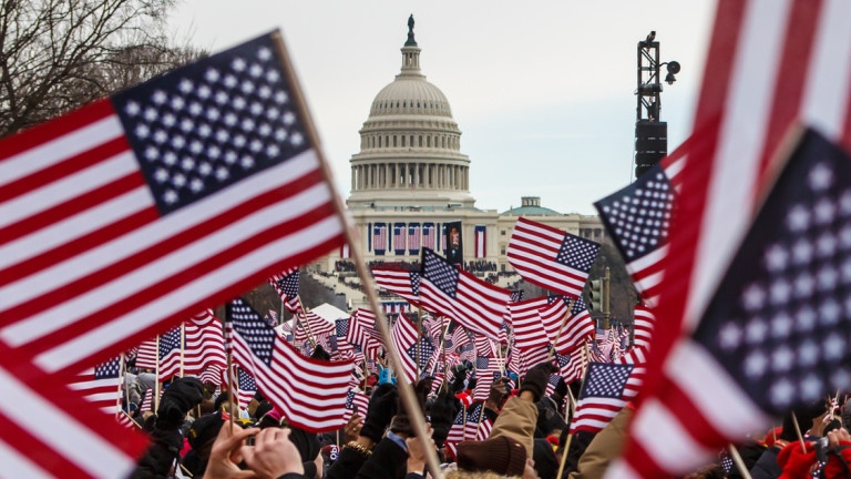 Населението на САЩ се е увеличило с над 1 2 милиона