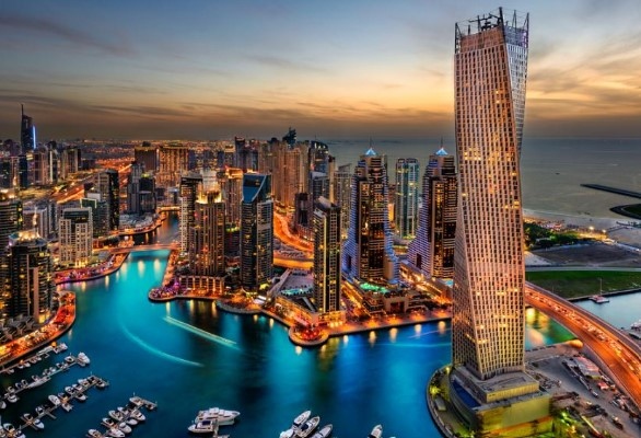 Дубай отмени 30 процентния данък върху алкохола в цялото емирство съобщиха