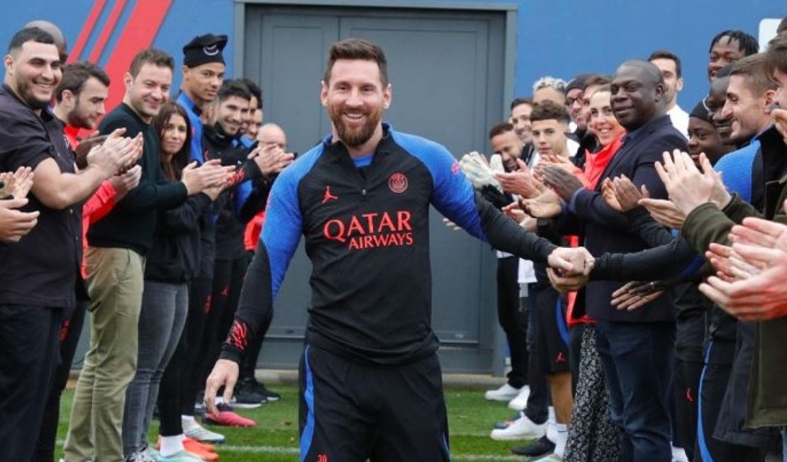 Лионел Меси официално се завърна в ПСЖ след дългата пауза