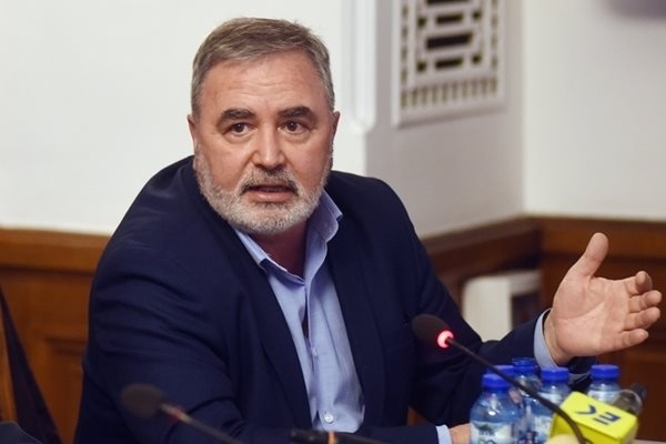 България е в началото на грипната вълна В момента у