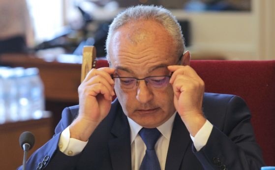 НС се занимава с всичко останало но не и с