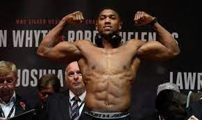 Британската звезда Антъни Джошуа преговаря с австралиеца Демзи МакКийн за