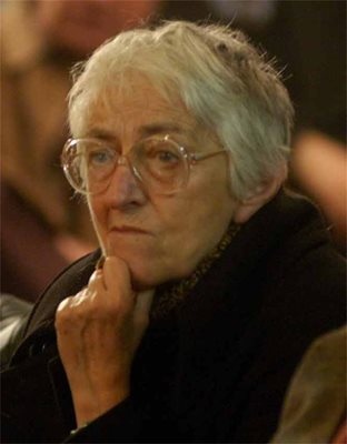 Почина проф Елка Константинова съобщиха за БТА от семейството ѝ Писател