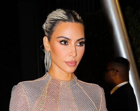 След като поноси роклята на Мерилин Монро и я посцепи