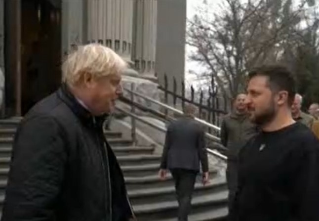 Украйна чества годишнината от обединението на Украинската народна република и