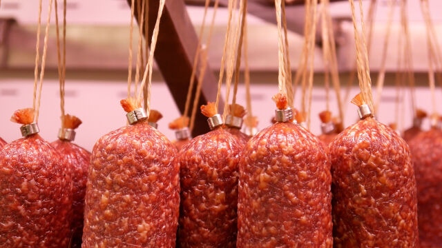 Зад наименованието салам Бургас не се крие рецепта заяви Богомил