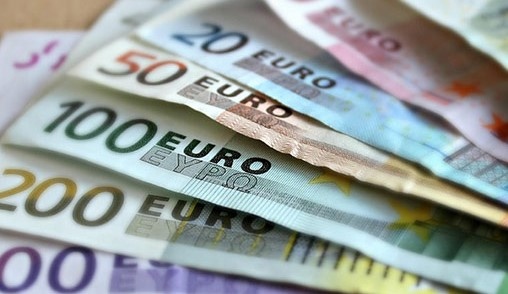 Комисията за защита на потребителите и НАП ще следят за