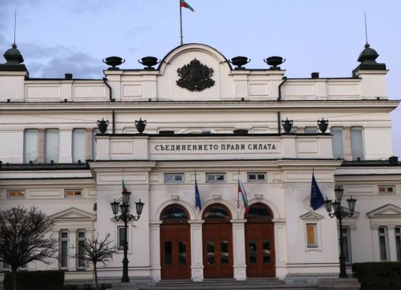 Официално депутатите приеха механизма за контрол върху  на първо четене С