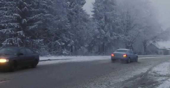 Опасно време и код за значителни валежи в 11 области