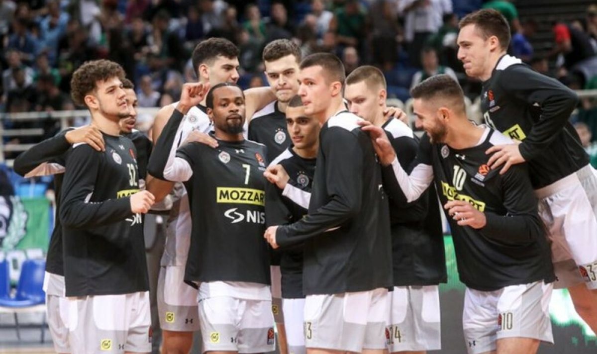 Отборът на Партизан победи Цървена звезда със 79 78 20 18 25 19