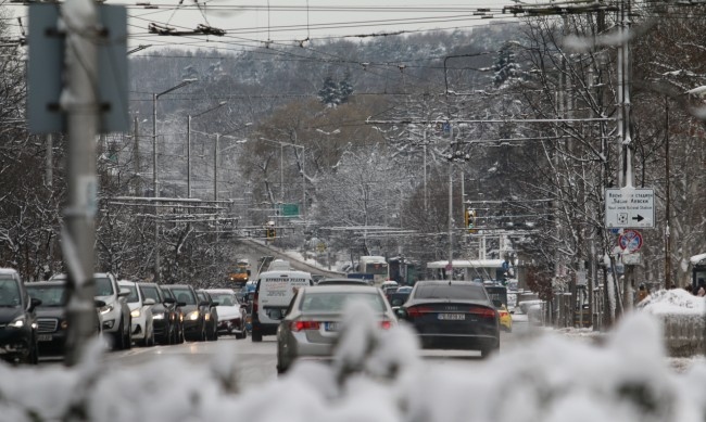 В София през нощта поради ниските температури са извършени частични