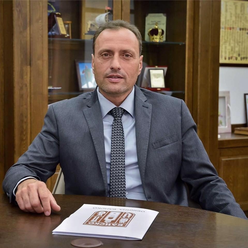 Общинският съвет на Банско гласува недоверие на своя председател Костадин Загорчини